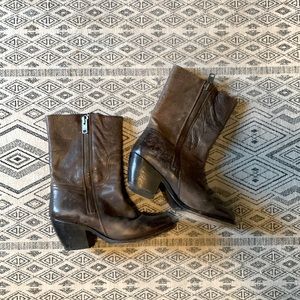 Dolce Vita leather zip up boots